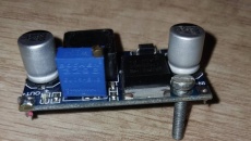 Dystanse plastikowe do montażu elektroniki 