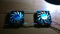Lampka do kostki DIY z rury pcv i profilu aluminiowego.