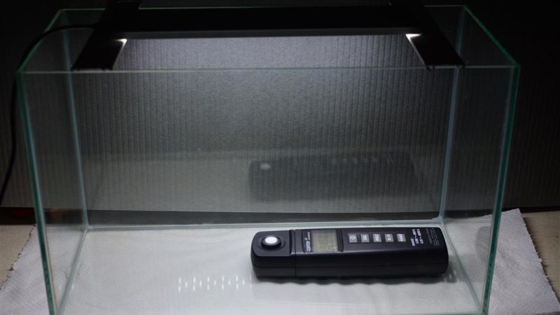 Test porównawczy lamp Chihiros 301 i A301